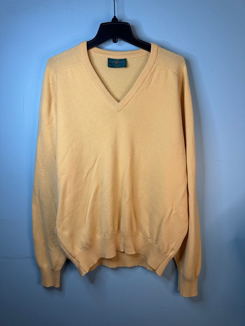 vintage Alan Paine Men's butter yellow 100% cashmere V-neck sweater Eur 54